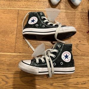 Girls high top canvas chuck taylor all star converse